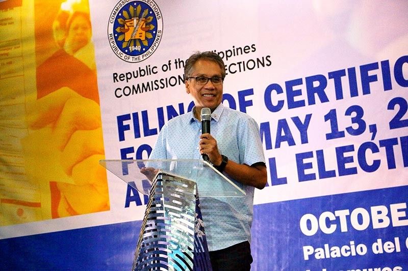 Mar Roxas files COC for Senate comeback