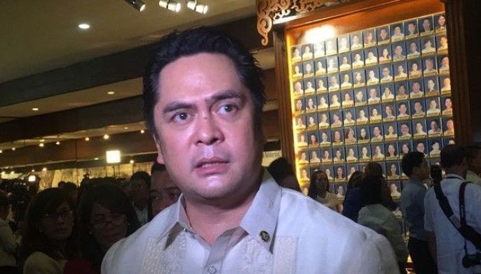 Andanar: Inviting Leni to Vin d&rsquo;honneur may be &lsquo;awkward&rsquo;