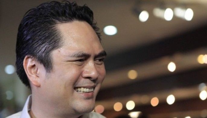 Andanar: Robredo not involved in e-mail 'oust' plot but staff may be