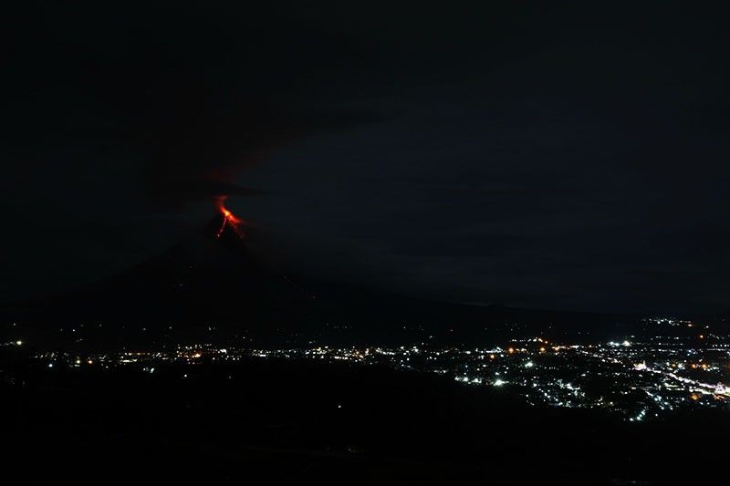 Prolonged Mayon eruption seen
