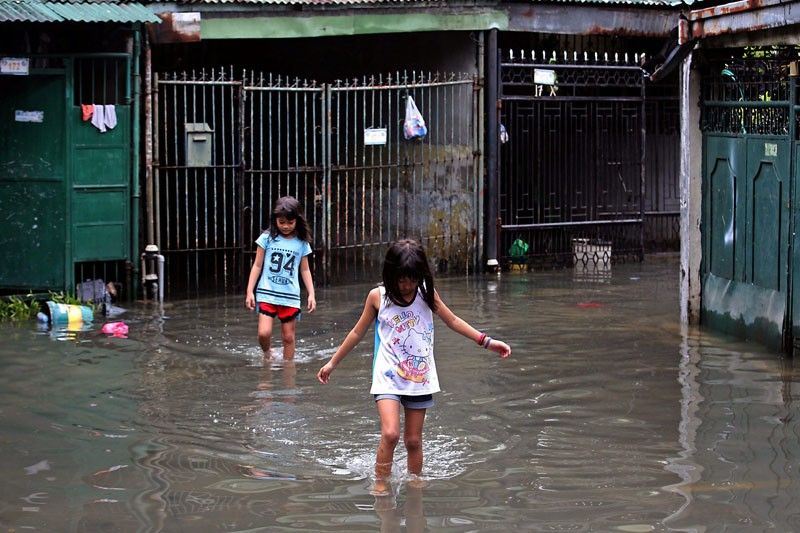 â��Domengâ�� brings floods to Metro Manila