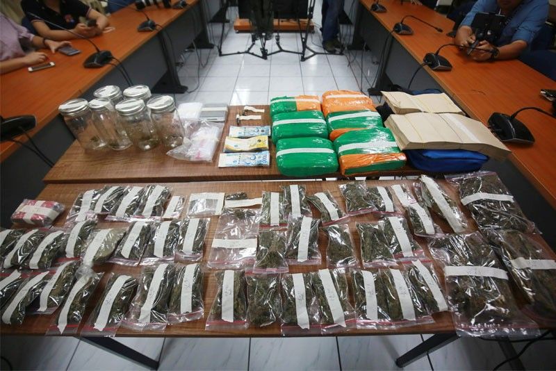 2 men, teen caught with P300,000 marijuana