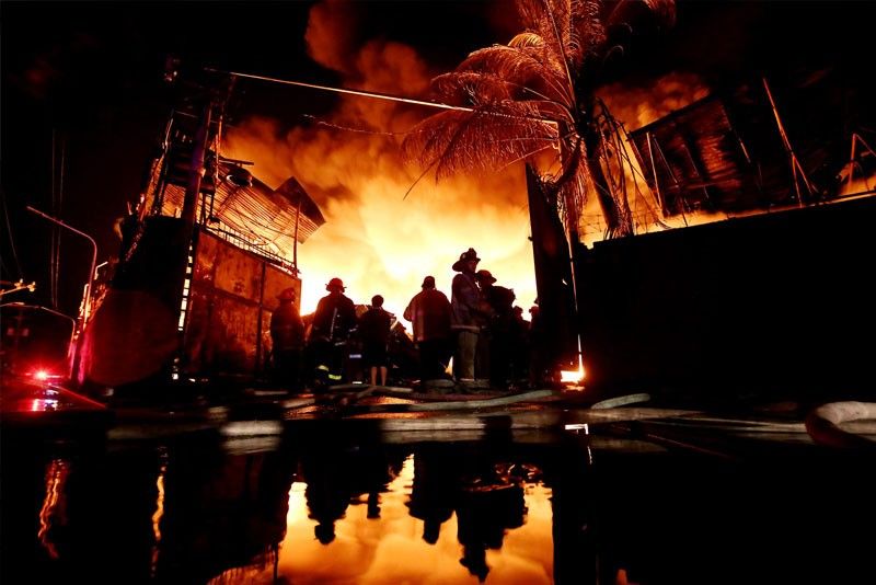 11-hour fire razes Malabon plastics warehouse