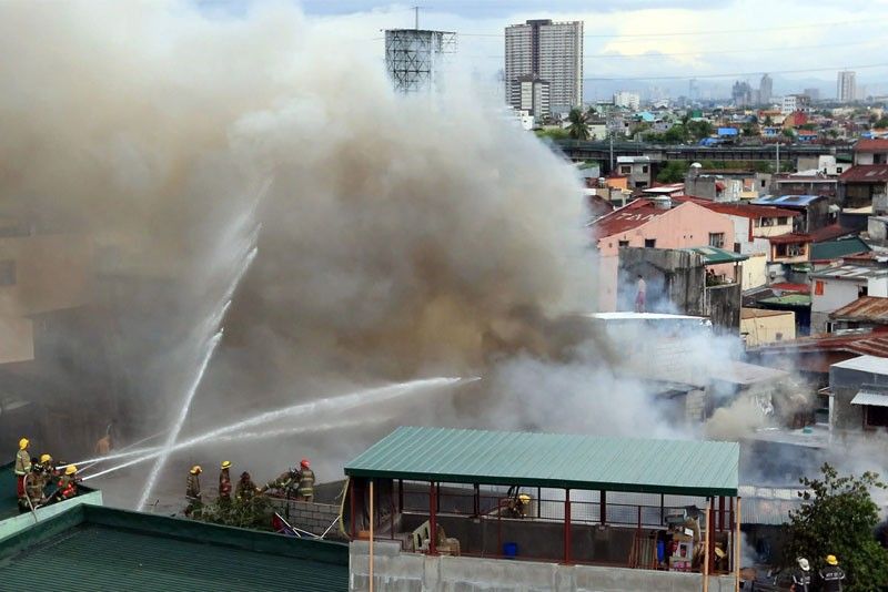 Fire hits Paco slum area