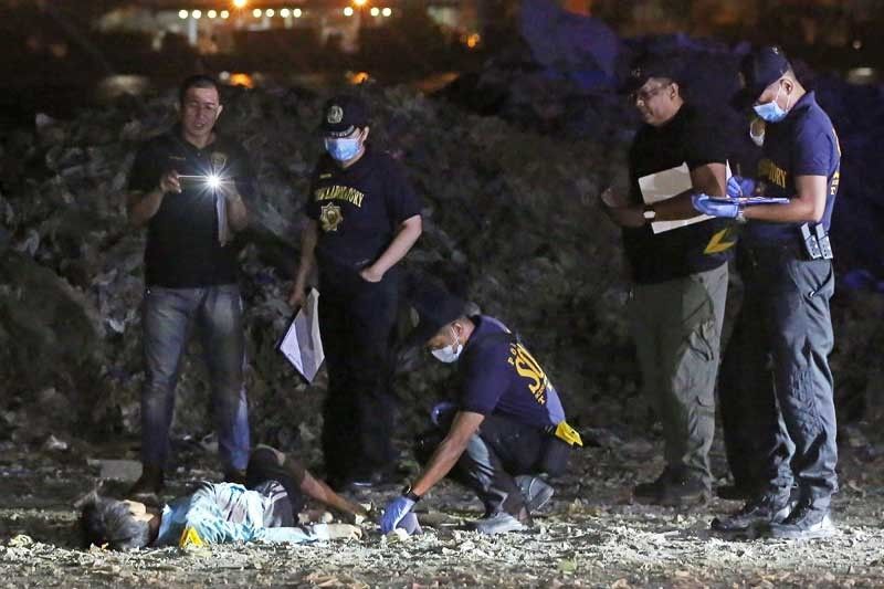 3 alleged gunrunners slain in Manila
