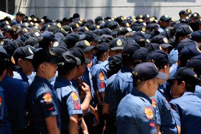 4 Manila cops axed over drug suspectâ��s escape