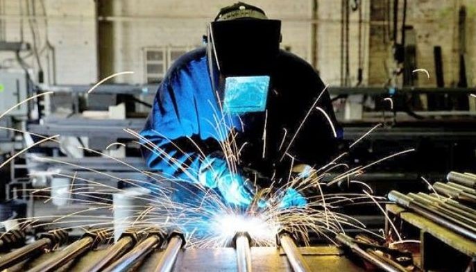Metal production falls in H1