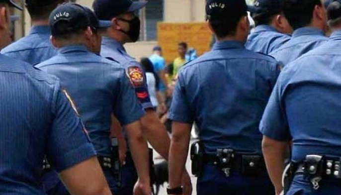 4 Makati cops sibak: Hinuling mga drug suspect pinaghubad