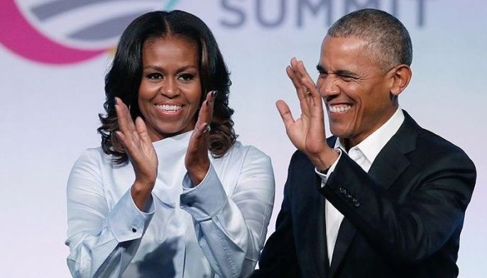Barack and Michelle Obama sign Netflix production deal