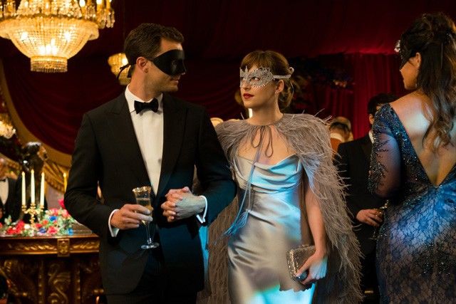 Filipino designer creates gown for â��Fifty Shadesâ�� lead actress