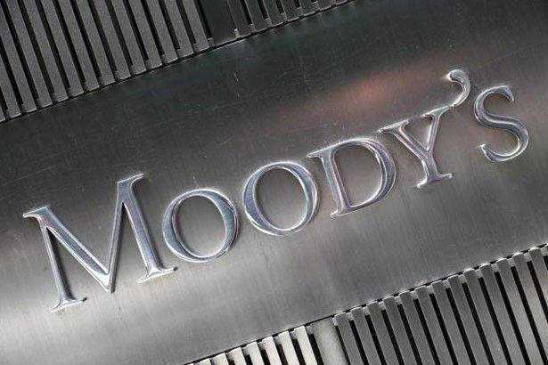 Moody's keeps Philippines' investment grade but warns of downgrade risks