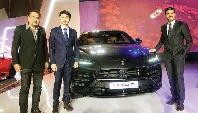 Lamborghini Urus SUV arrives in style