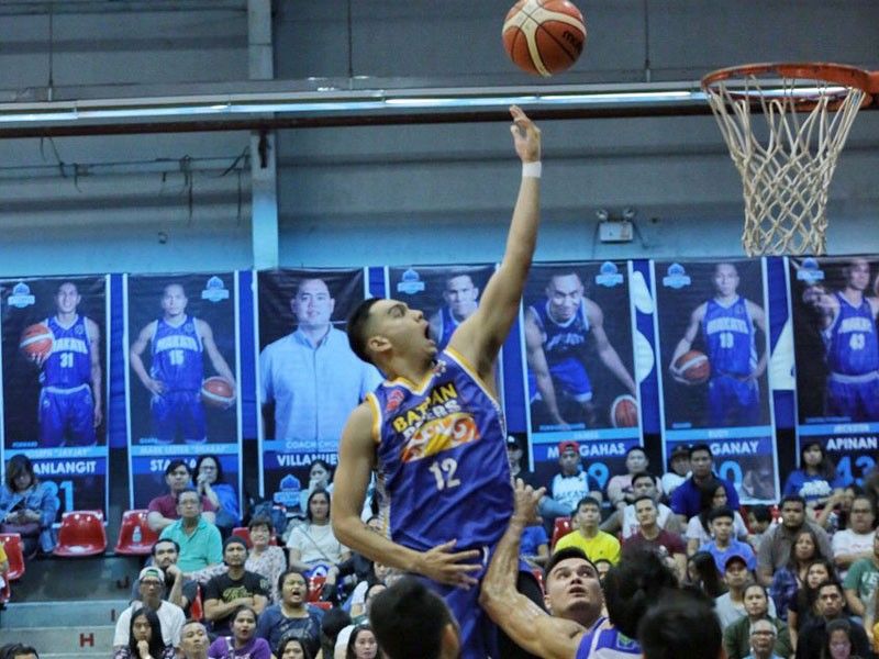 Bataan stops Cebu to take MPBL top spot