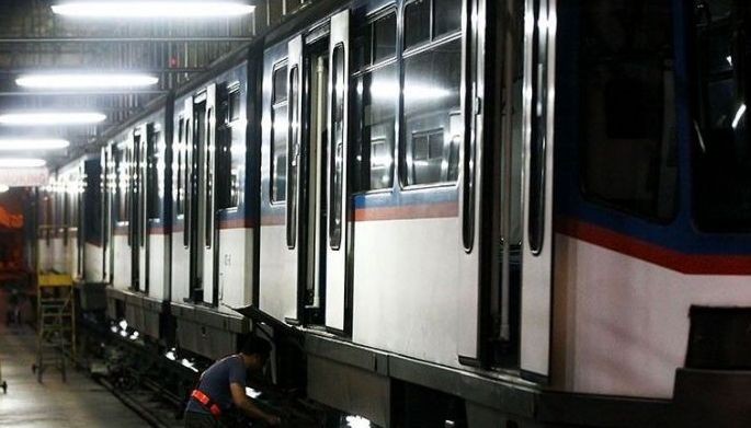 PWD binawalang pumasok sa MRT train station