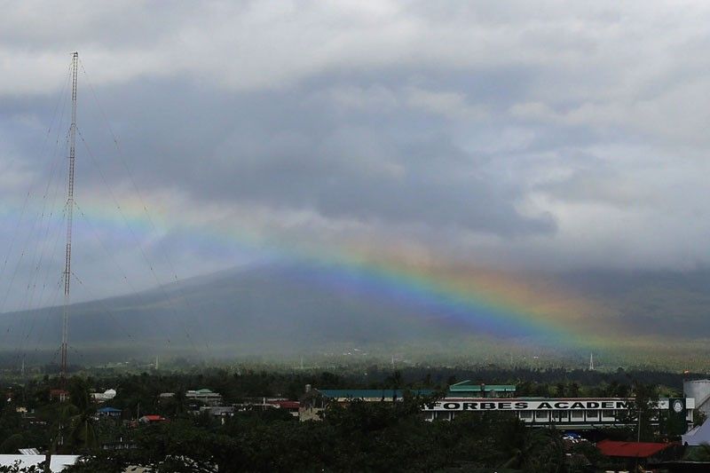 Mt. Mayon, 2 beses pumutok