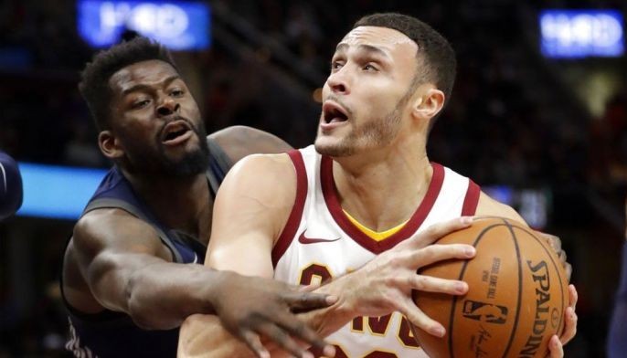 LeBron, Nance power Cavaliers past Pistons