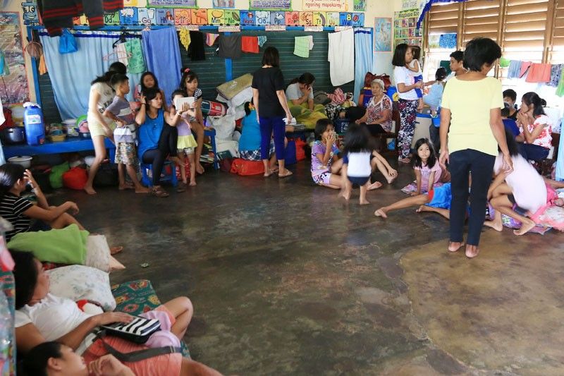 65 Mayon evacuees decamp voluntarily