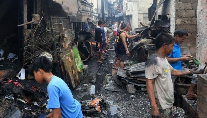 Fire leaves 50 families homeless in Para&ntilde;aque