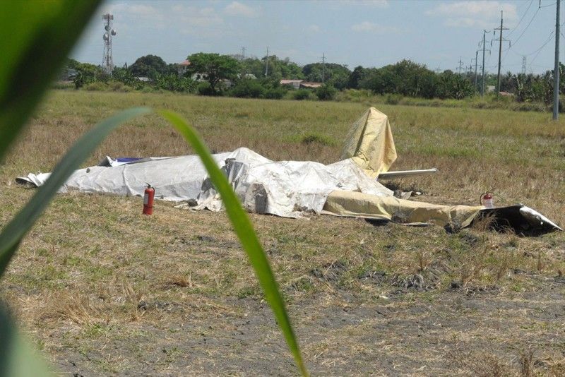 Trainer plane crashes in Pangasinan