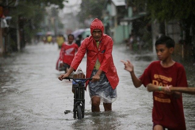 Floods hit Camarines Sur, Catanduanes, Negros Occidental