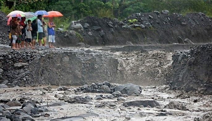 Mayon lahar alert up