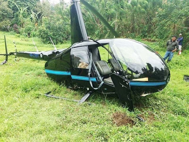 4 hurt in helicopter crash