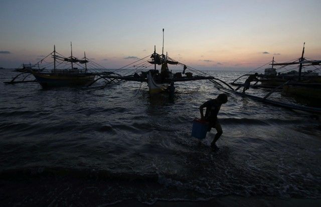 Repatriated fishermen arrive in Davao