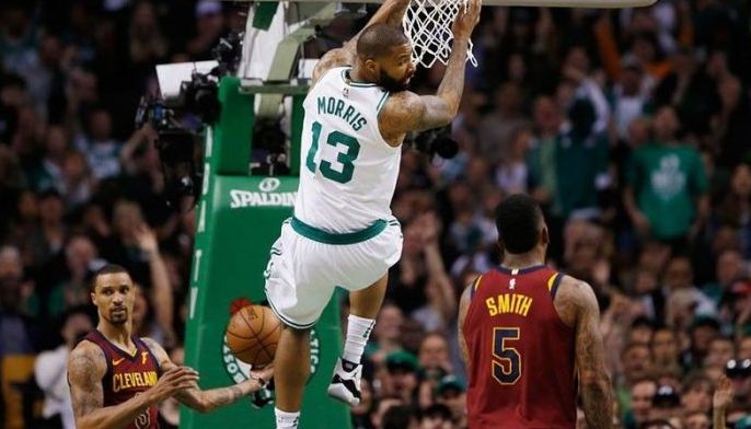 Celtics dinomina ang Cavs sa Game 1