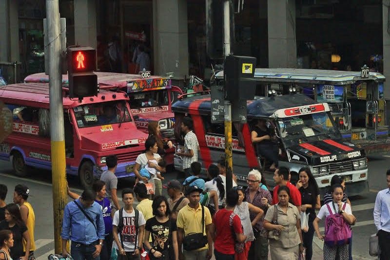 In metro cebu during peak hours: â��Fare surgeâ�� eyed