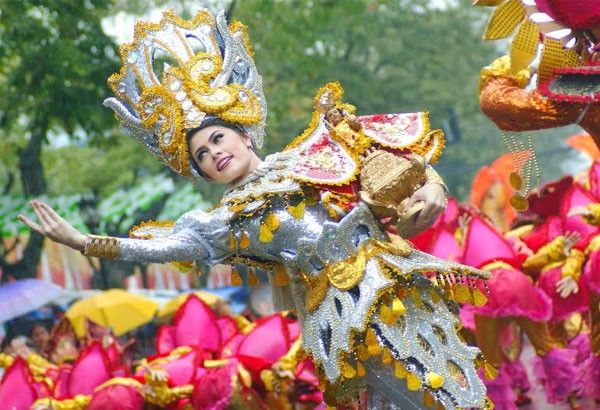 First sinulog sa barangay: Labangon wins big, clinches two trophies