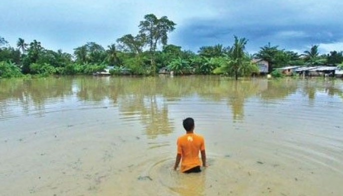 Thousands evacuated