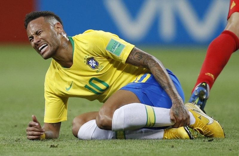 Neymar not upset at critics of his World Cup rolling