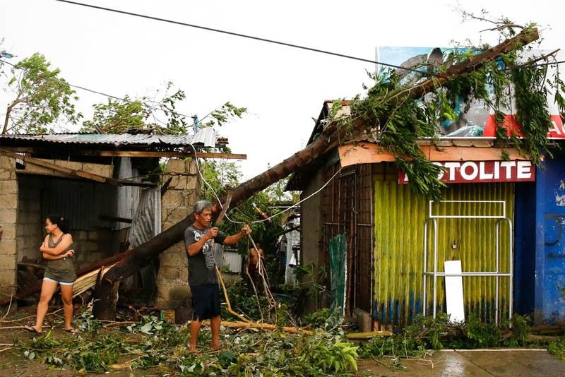 No reported casualties hours after 'Ompong' smashes into Philippines