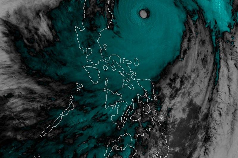 Signal No. 4 up in Cagayan, northern Isabela as 'Ompong' draws closer to land