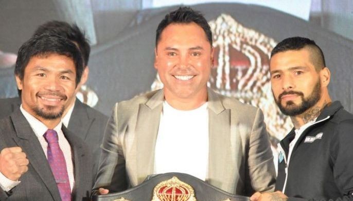 Dela Hoya shows up, showers Pacquiao with praises