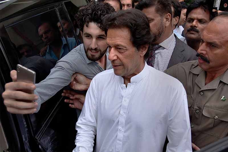 Pakistan's Imran Khan faces probe by anti-graft bureau