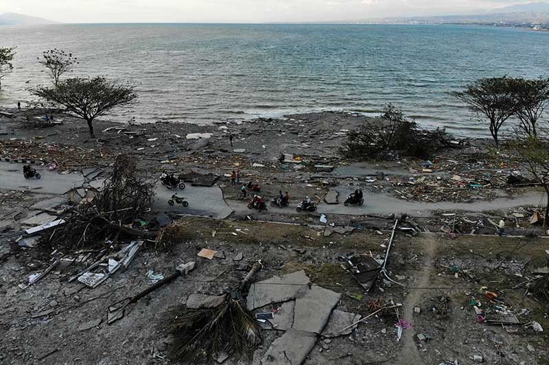 Indonesia tsunami worsened by shape of Palu bay: scientists