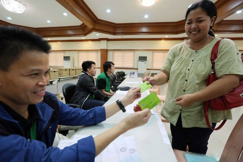 LTFRB extends distribution of Pantawid cards