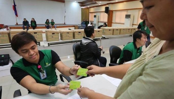 Cash cards para sa drivers, ipinamahagi na ng LTFRB