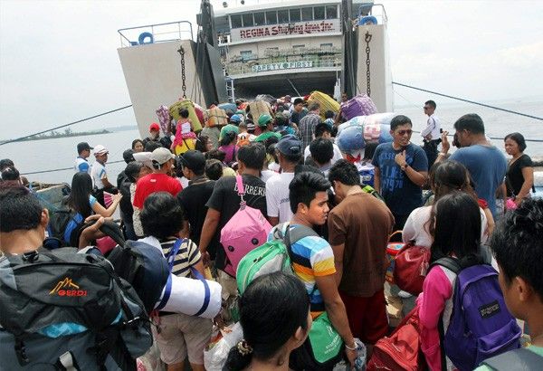 Thousands flock to country's ports as Holy Week exodus continues