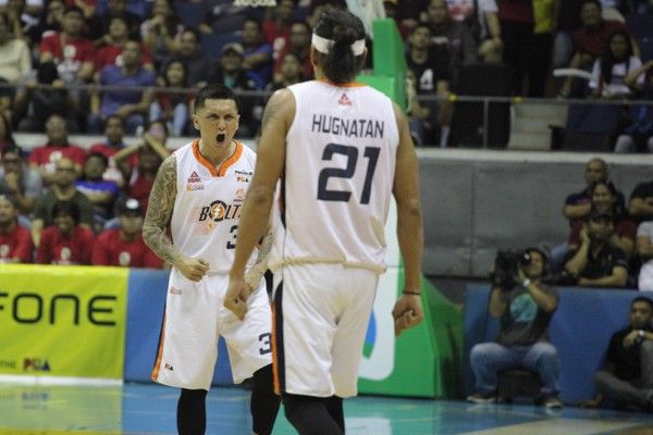 Hugnatan rains triples on Ginebra as Meralco grabs 2-1 series lead