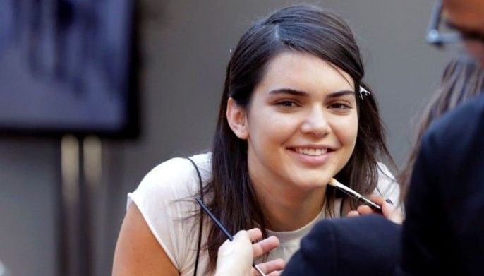 Pepsi pulls widely mocked ad featuring Kendall Jenner