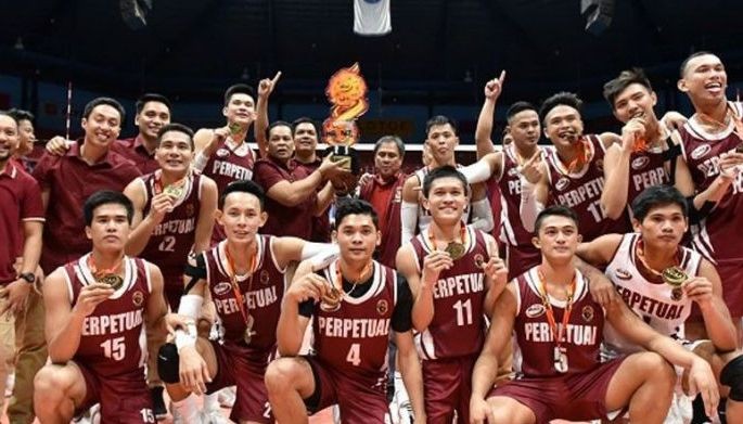 Altas hindi bibitawan ang  pagkapit sa No. 4 seat