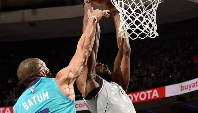 Philadelphia lusot sa Charlotte