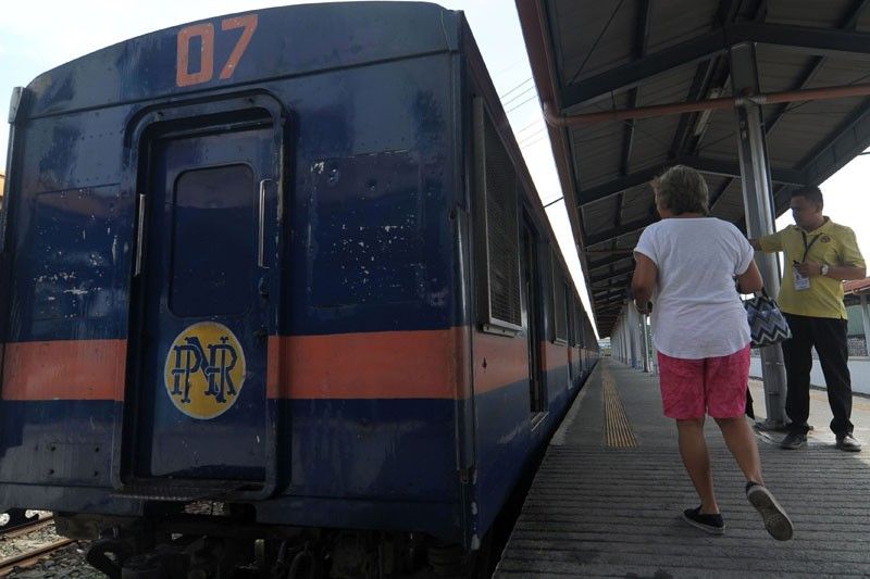 75K pasahero ng PNR nasa  alanganin dahil sa â��mismanagementâ��