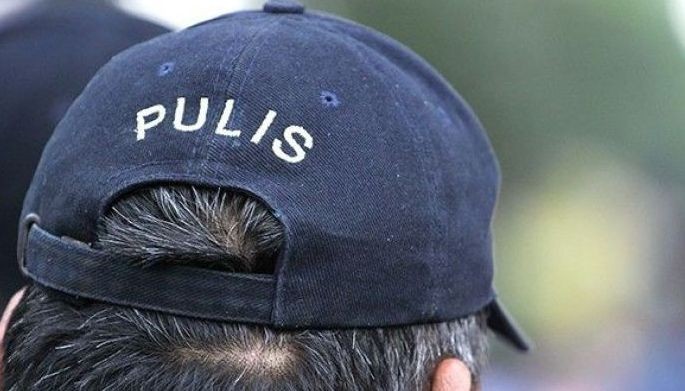 Bebot na ginulpi ng 3 pulis, pinalulutang