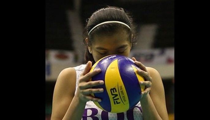 Pocari, Customs unahan sa game 1