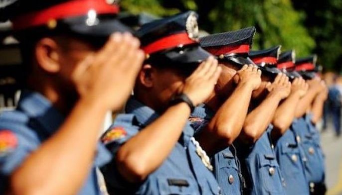 Tulo ka polis girelibuhan