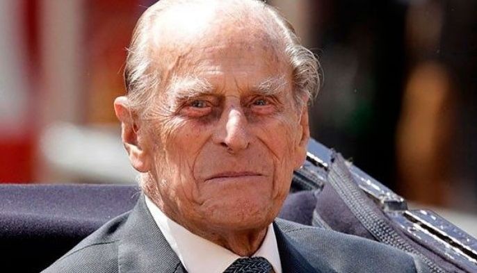 Queen Elizabeth's husband Prince Philip OK after hip surgery