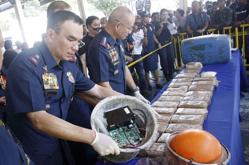 P330-M cocaine nalambat sa dagat